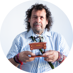 Jorge y Lucha Pérez Mora